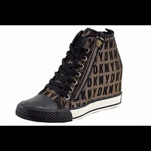 DKNY Wedge Sneakers Black/Gold
